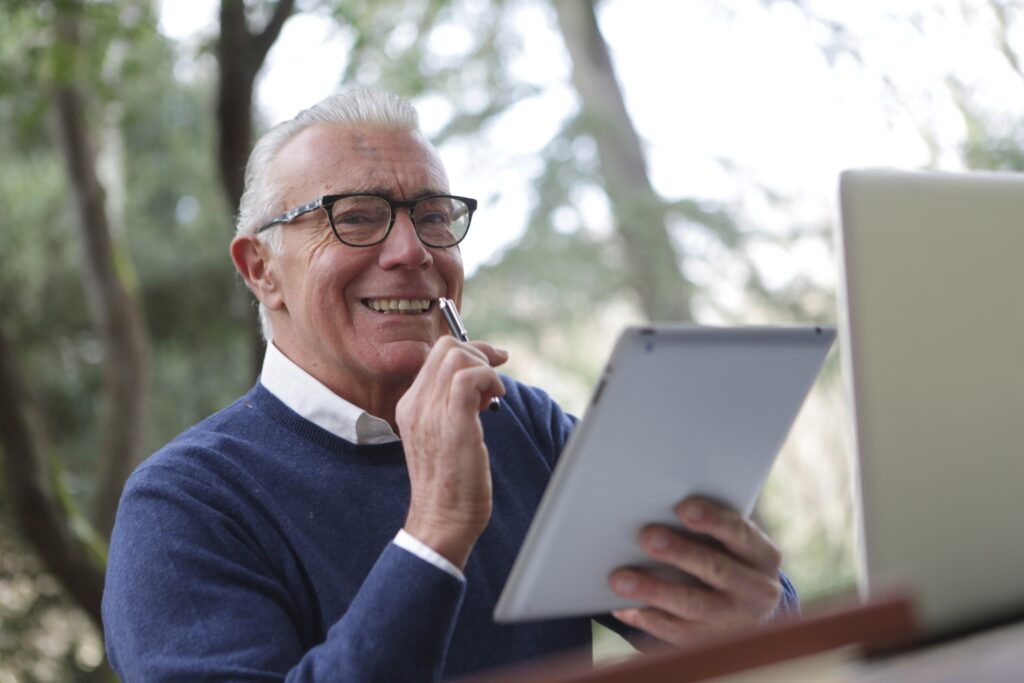 Read more about the article Remote Work Is Massive Opportunity For People Over 60. Here Is Why