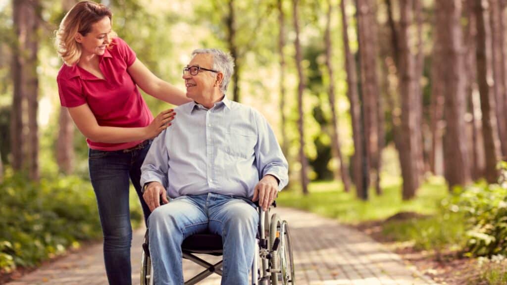 25 Reasons Zoomers' Exodus Back Home Intensifies Burden on Elderly Parents 15