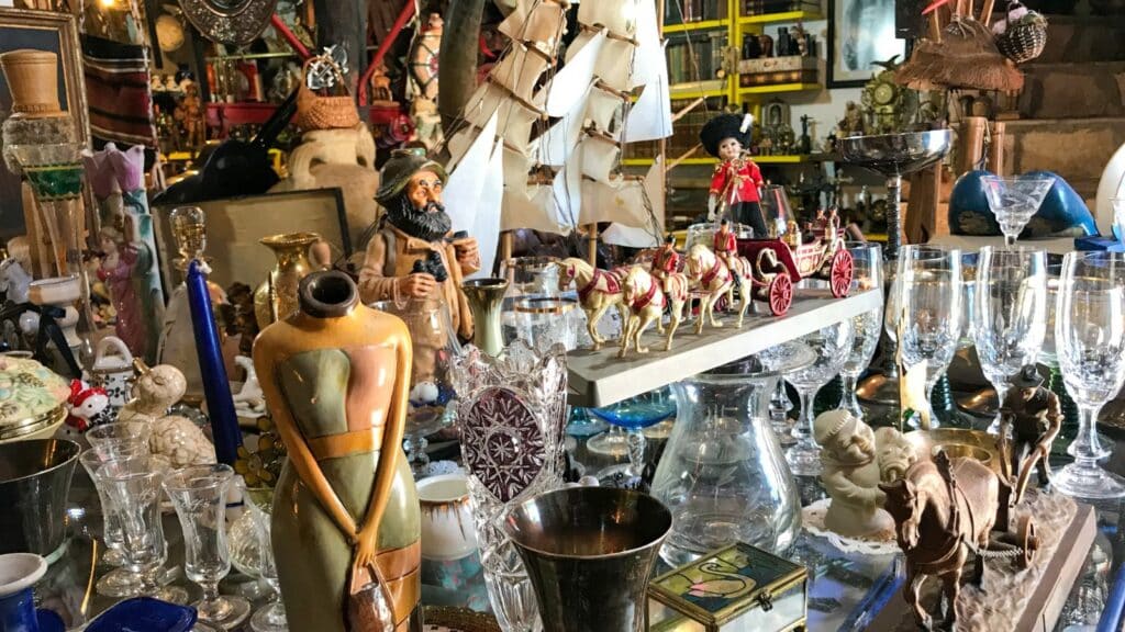 18 Stubbornly Clung-to Traditions Boomers Refuse to Ditch 10