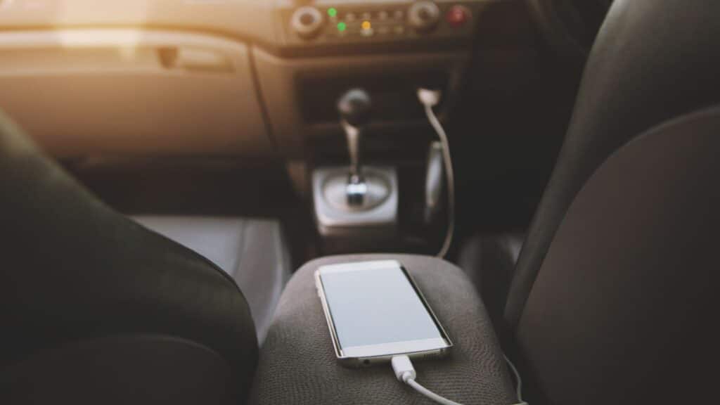 18 Essentials For Your Glove Box That You Didn’t Think You Needed 7