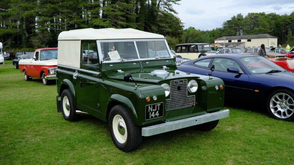 18 Stubbornly Clung-to Traditions Boomers Refuse to Ditch 12