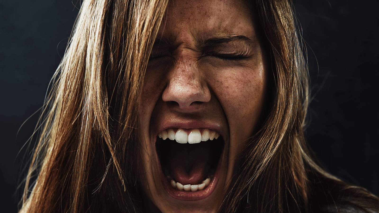 21 Signs You Need to Work on Your Manners 1